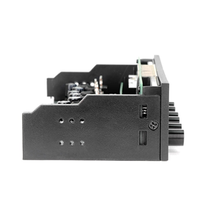 THERMALTAKE Commander F6 AC-024-BN1NAN-A1 RGB LCD Ekranlı Multi Fan Kontrol Ünitesi